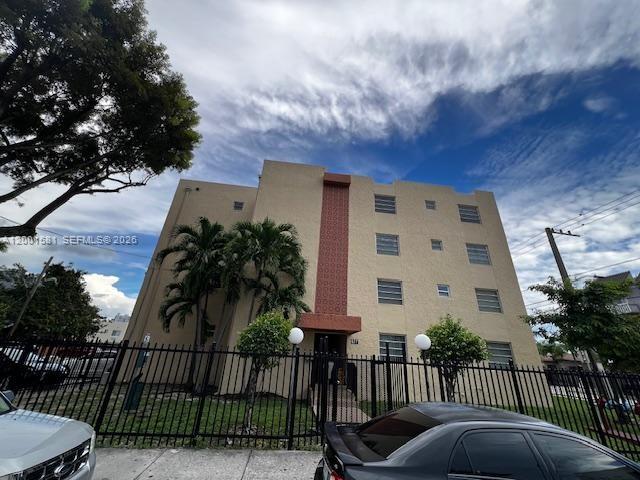 677 SW 9th Avenue 205, Miami, FL 33130, Miami