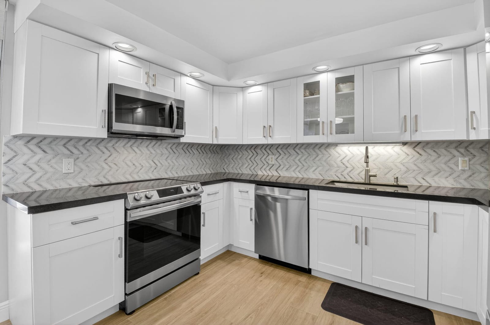 2220 S Ocean Boulevard 304 — photo 5