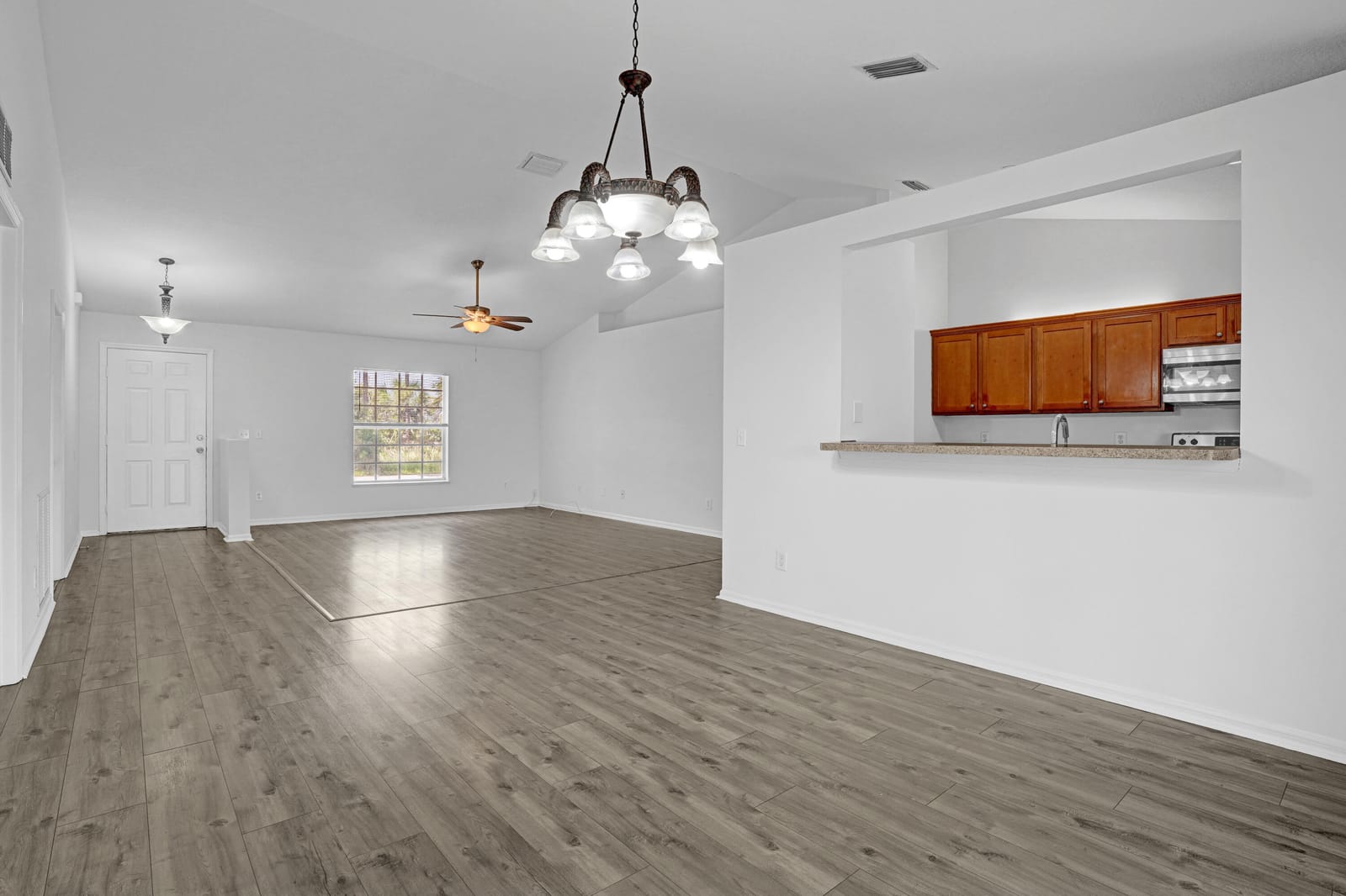 2125 SW Salvatierra Boulevard — photo 11
