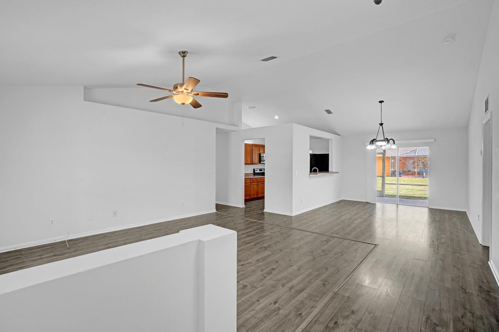 2125 SW Salvatierra Boulevard — photo 7