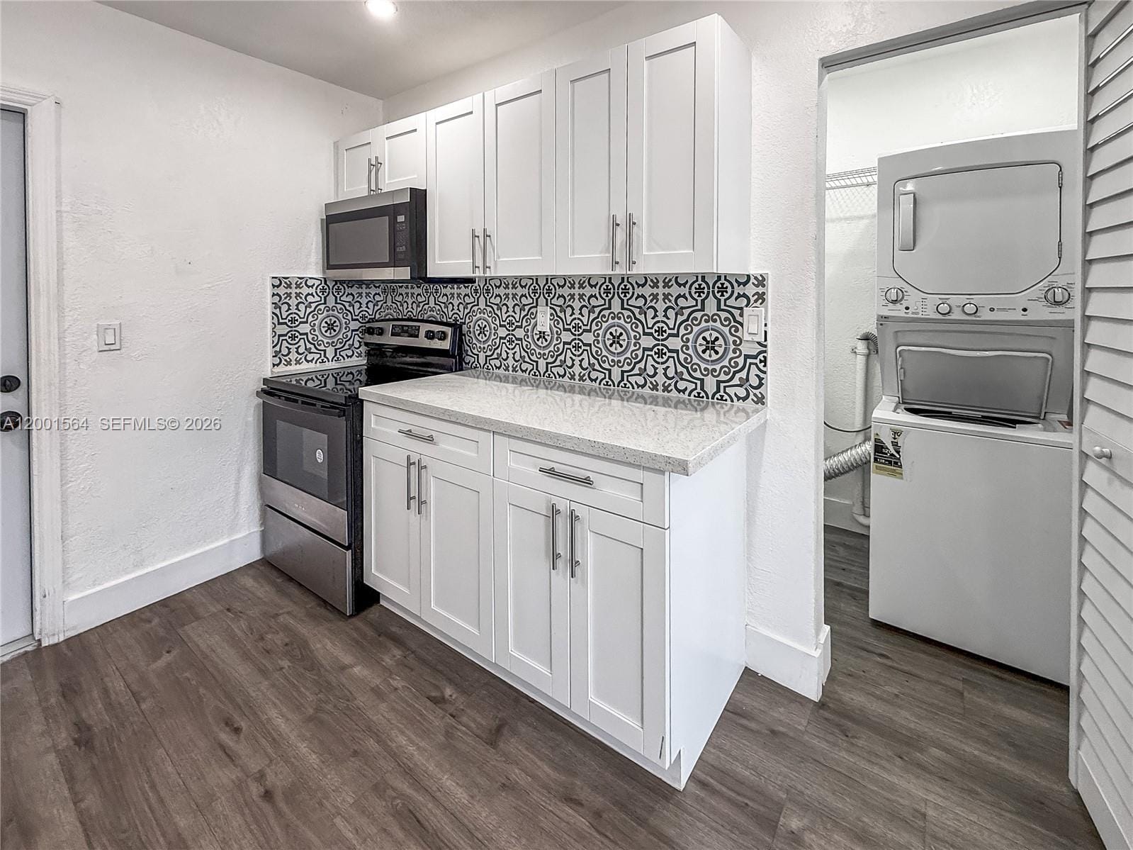 2620 NW 18th Terrace 3 — photo 6