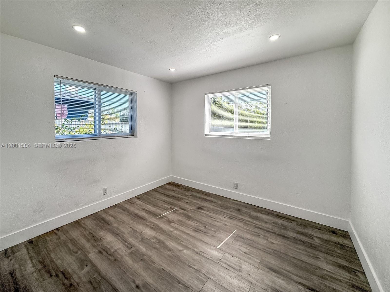 2620 NW 18th Terrace 3 — photo 8