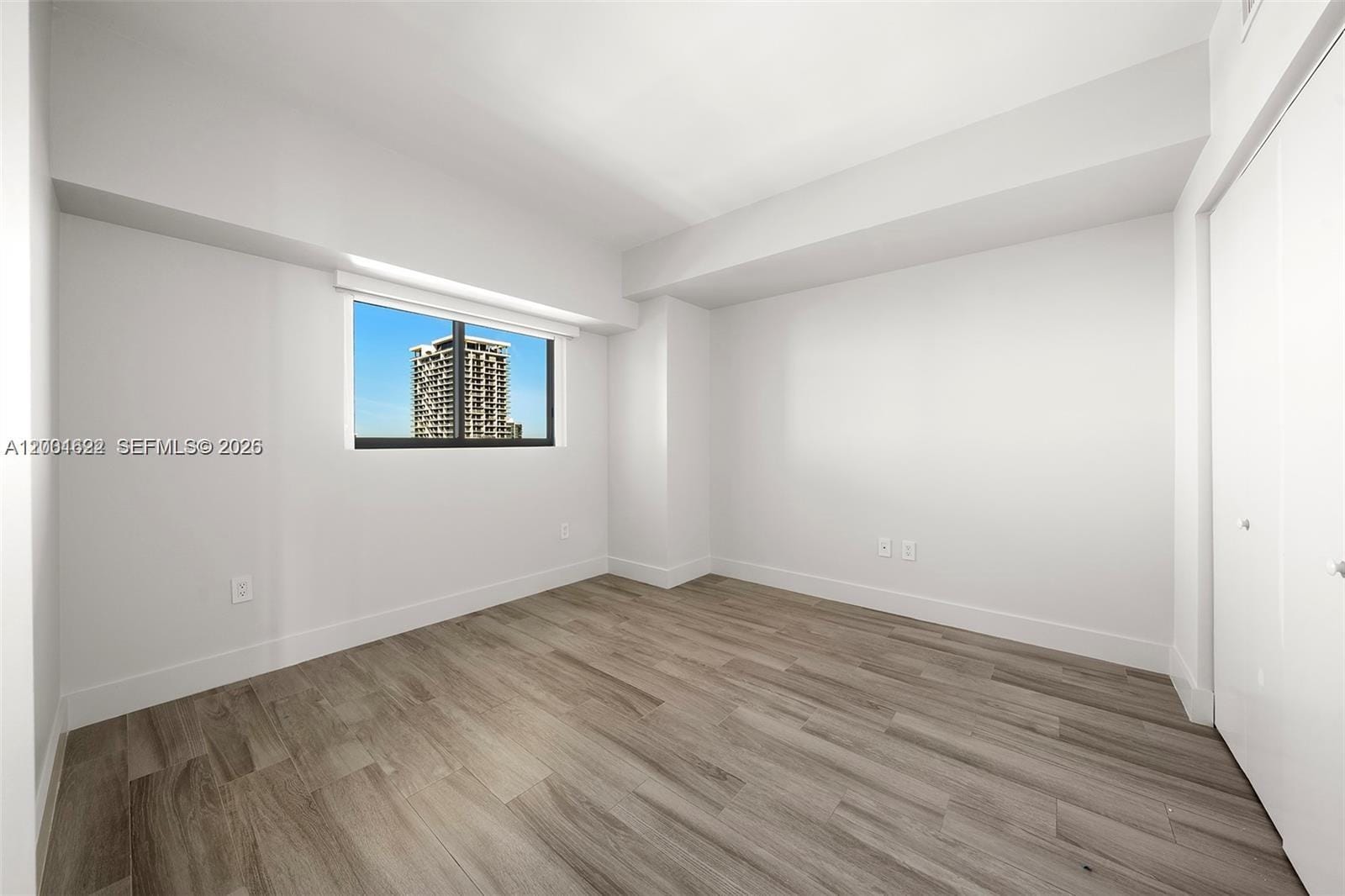 460 NE 28th Street 2707 — photo 12