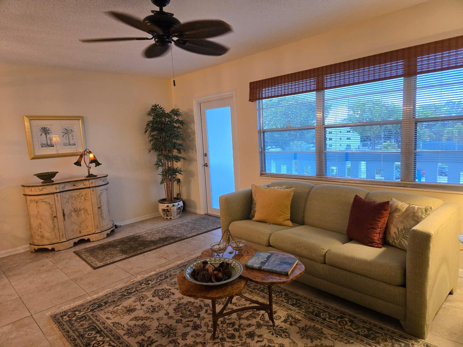 4047 N Newport N 4047 — photo 2