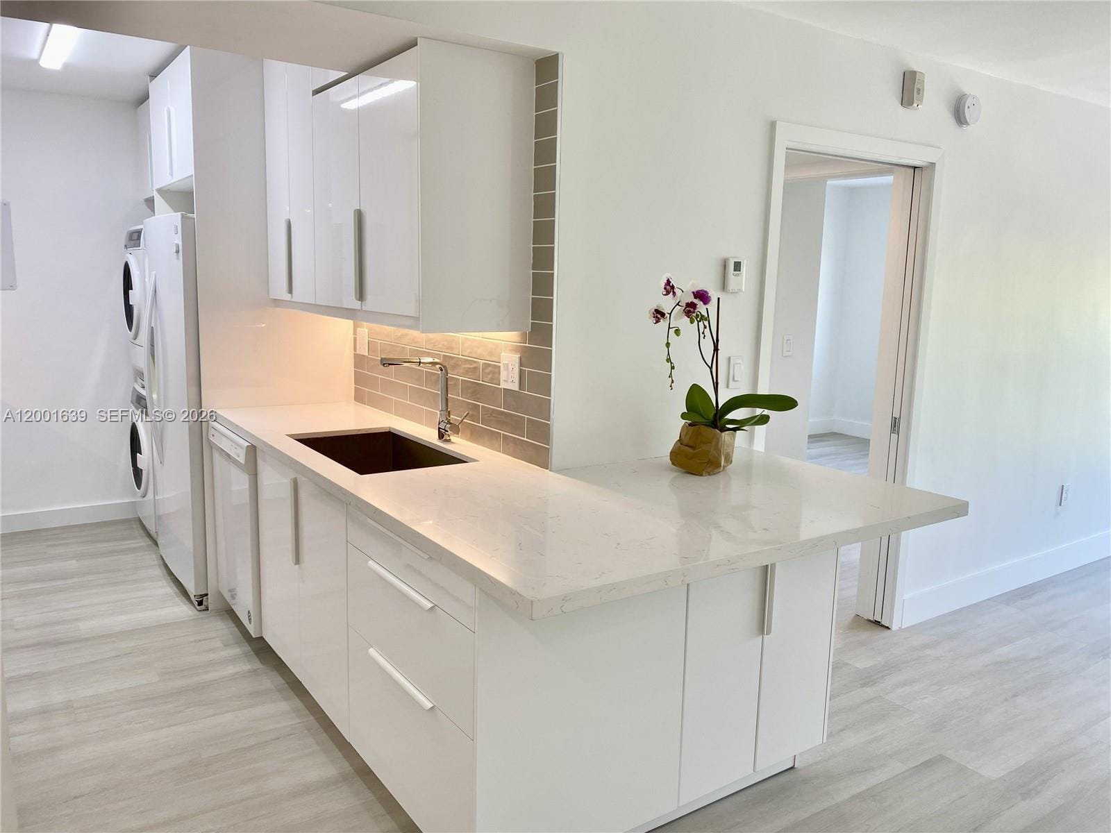 255 Galen Drive 3D — photo 4