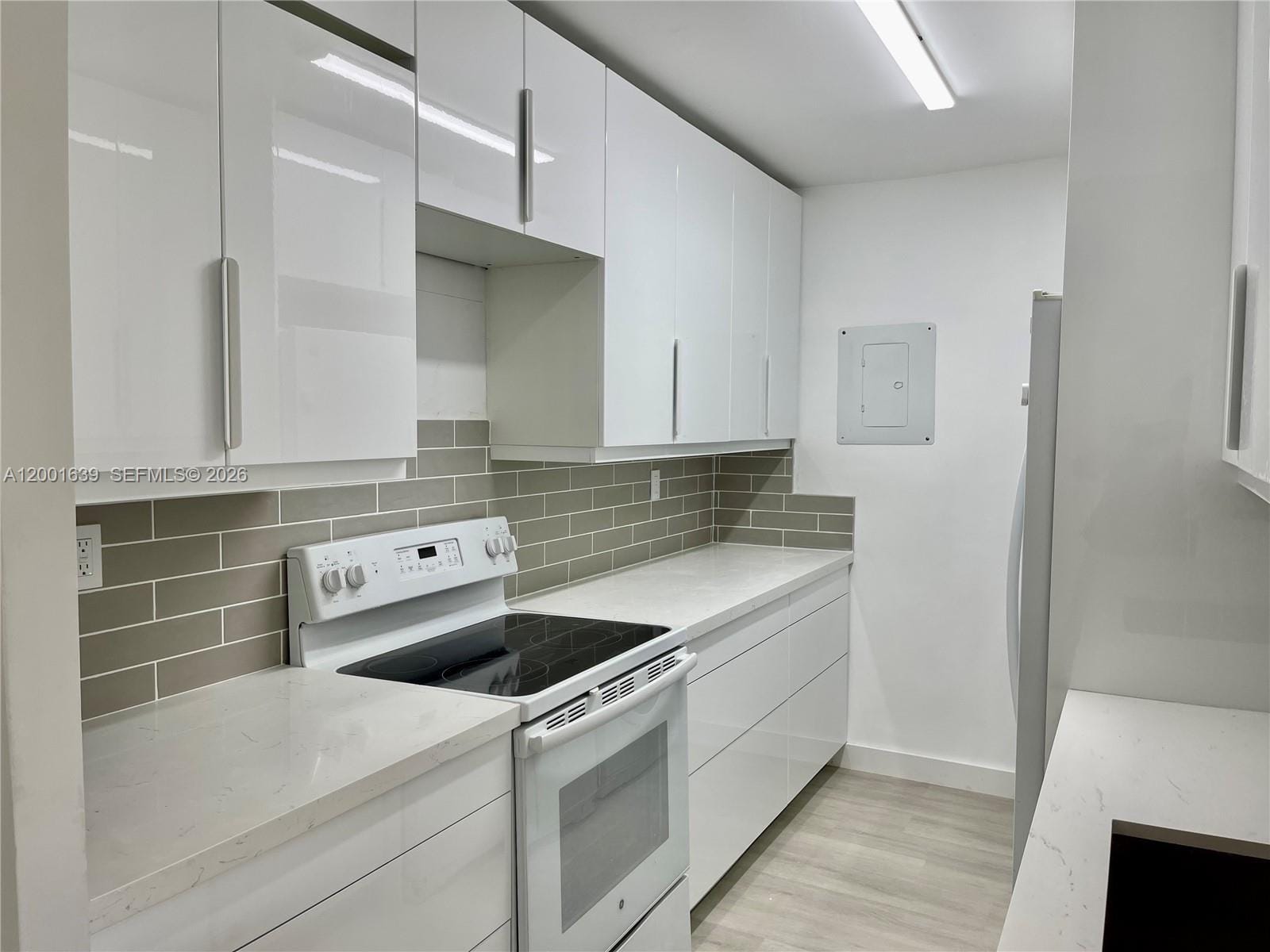 255 Galen Drive 3D — photo 5
