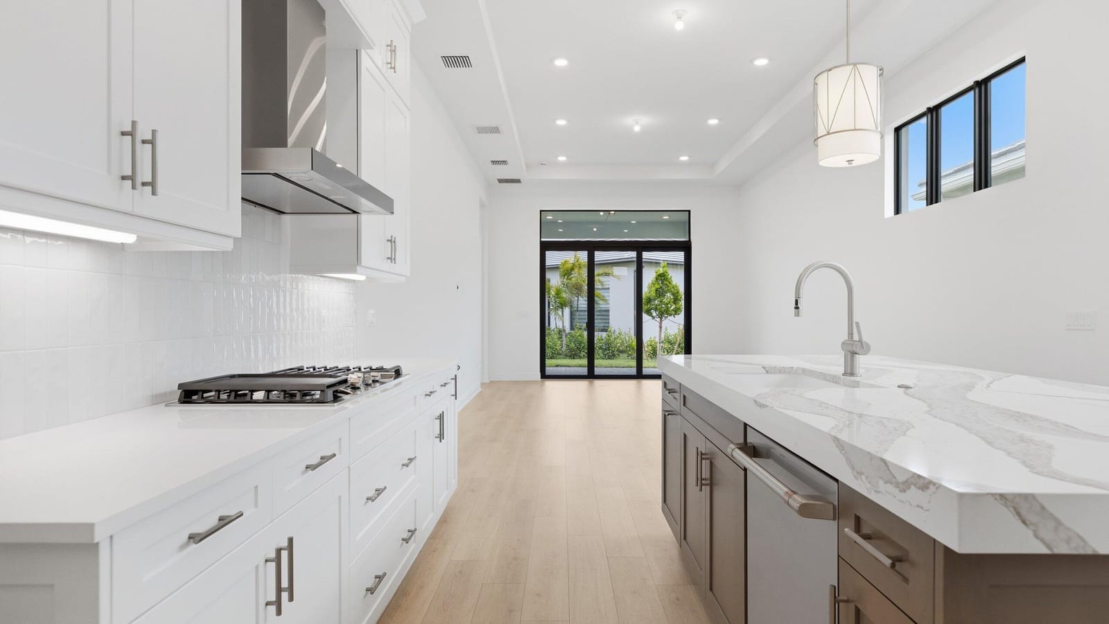 5084 Lido Key Lane — photo 8