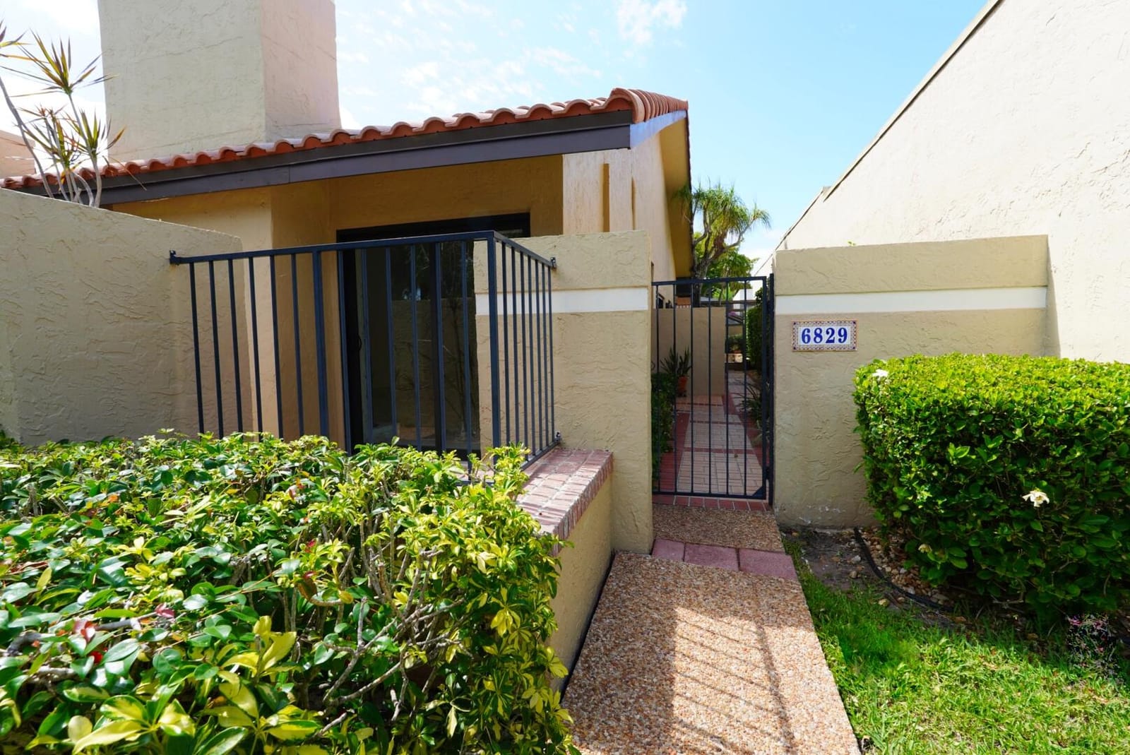 6829 Pradera Drive, Boca Raton, FL 33433 photo 2