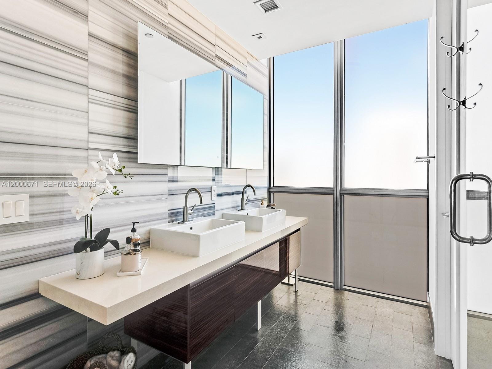 1100 Biscayne Boulevard 2105, Miami, FL 33132 photo 13