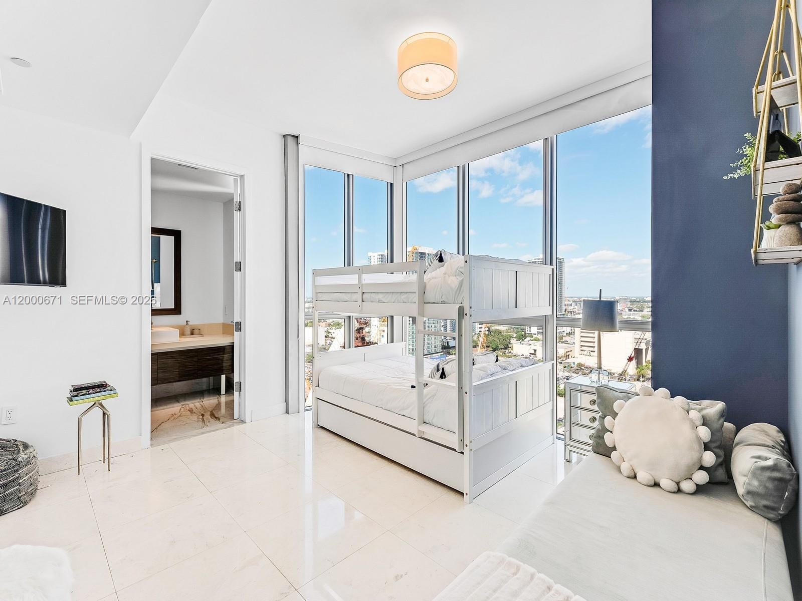 1100 Biscayne Boulevard 2105, Miami, FL 33132 photo 15
