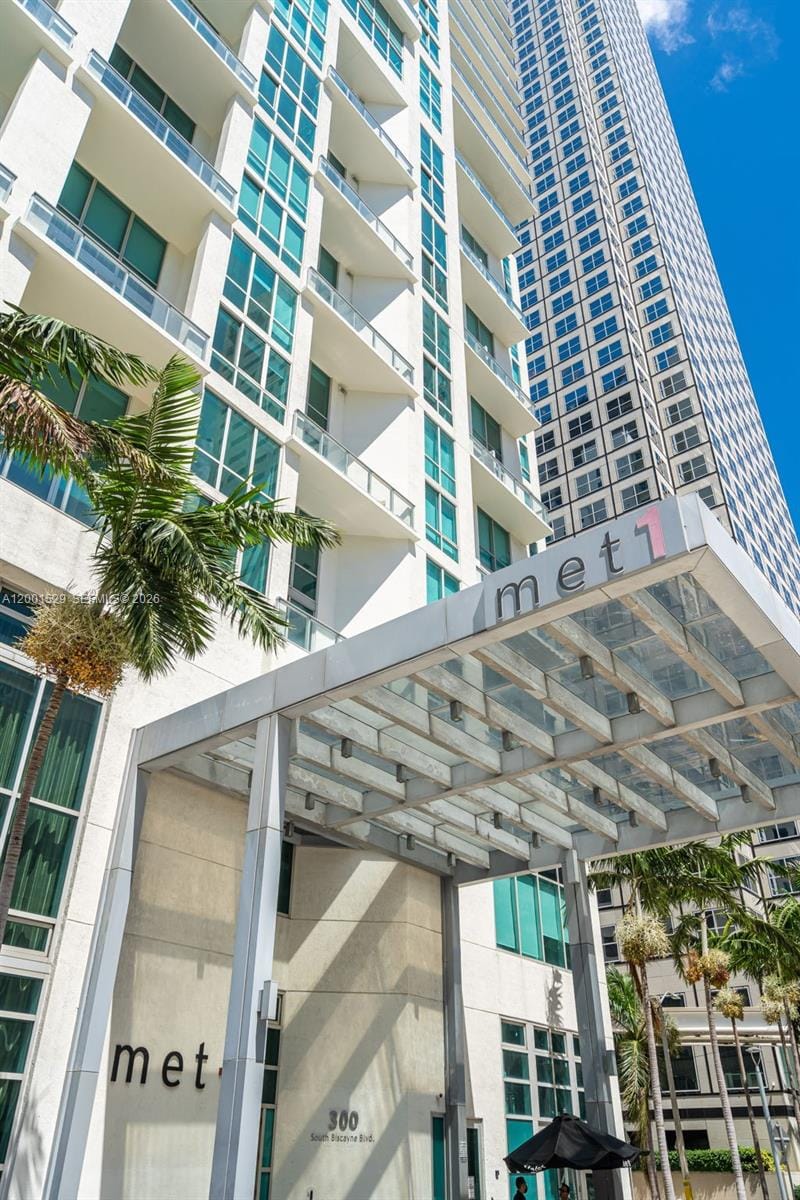 300 S Biscayne Boulevard T2416, Miami, FL 33131 photo 19