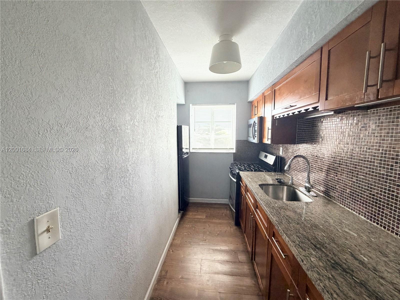 620 84th Street 25, Miami Beach, FL 33141, Miami Beach