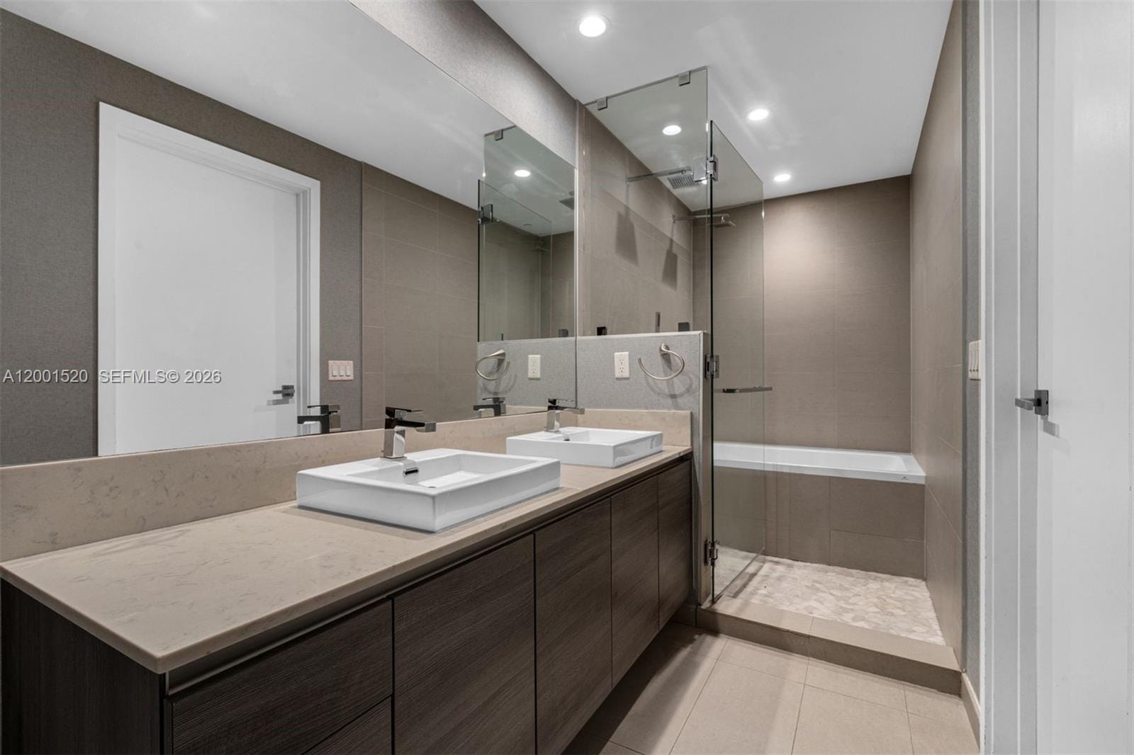 1080 Brickell Avenue 905, Miami, FL 33131 photo 16