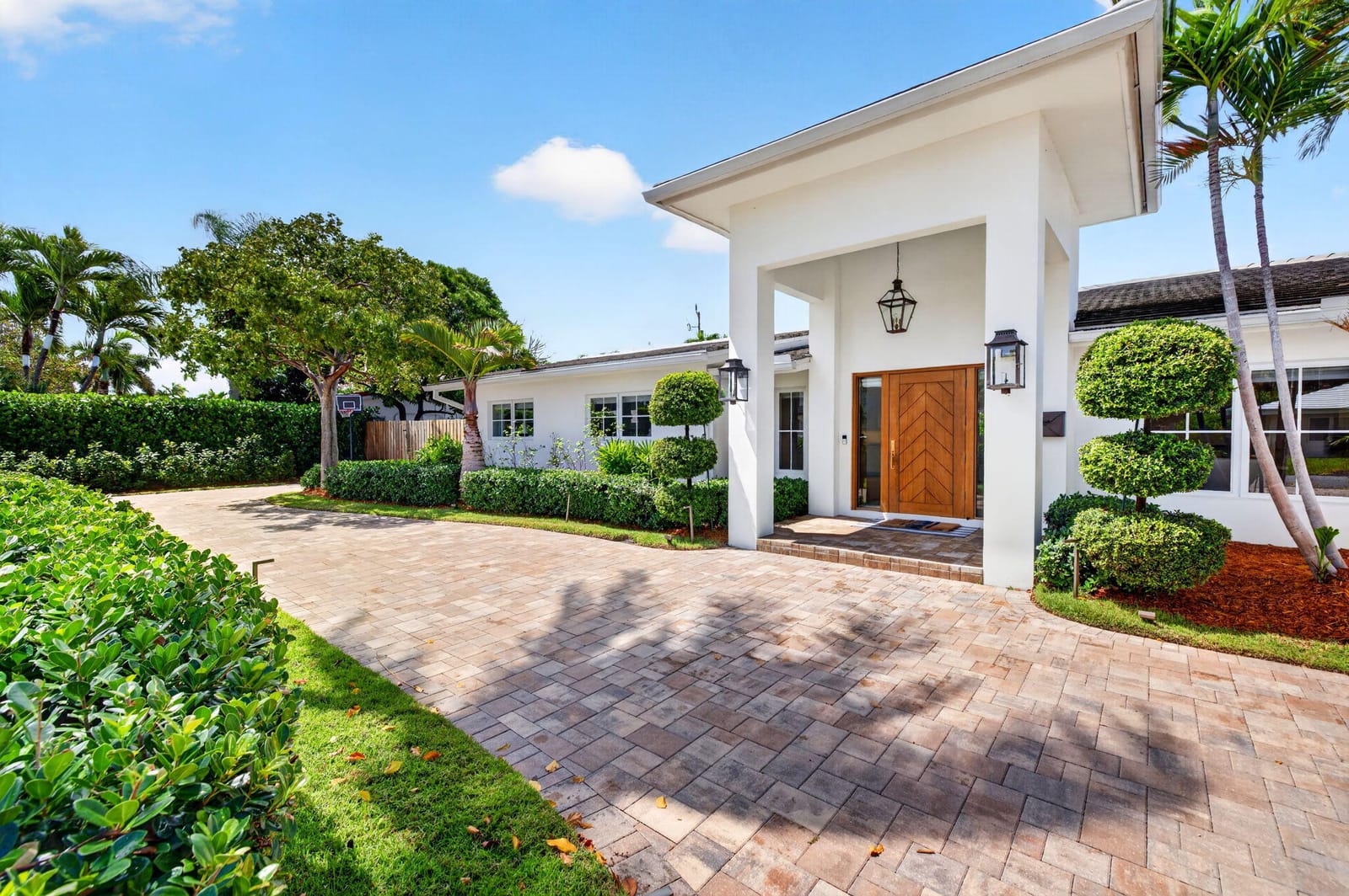 2517 NE 26th Avenue, Fort Lauderdale, FL 33305 photo 2