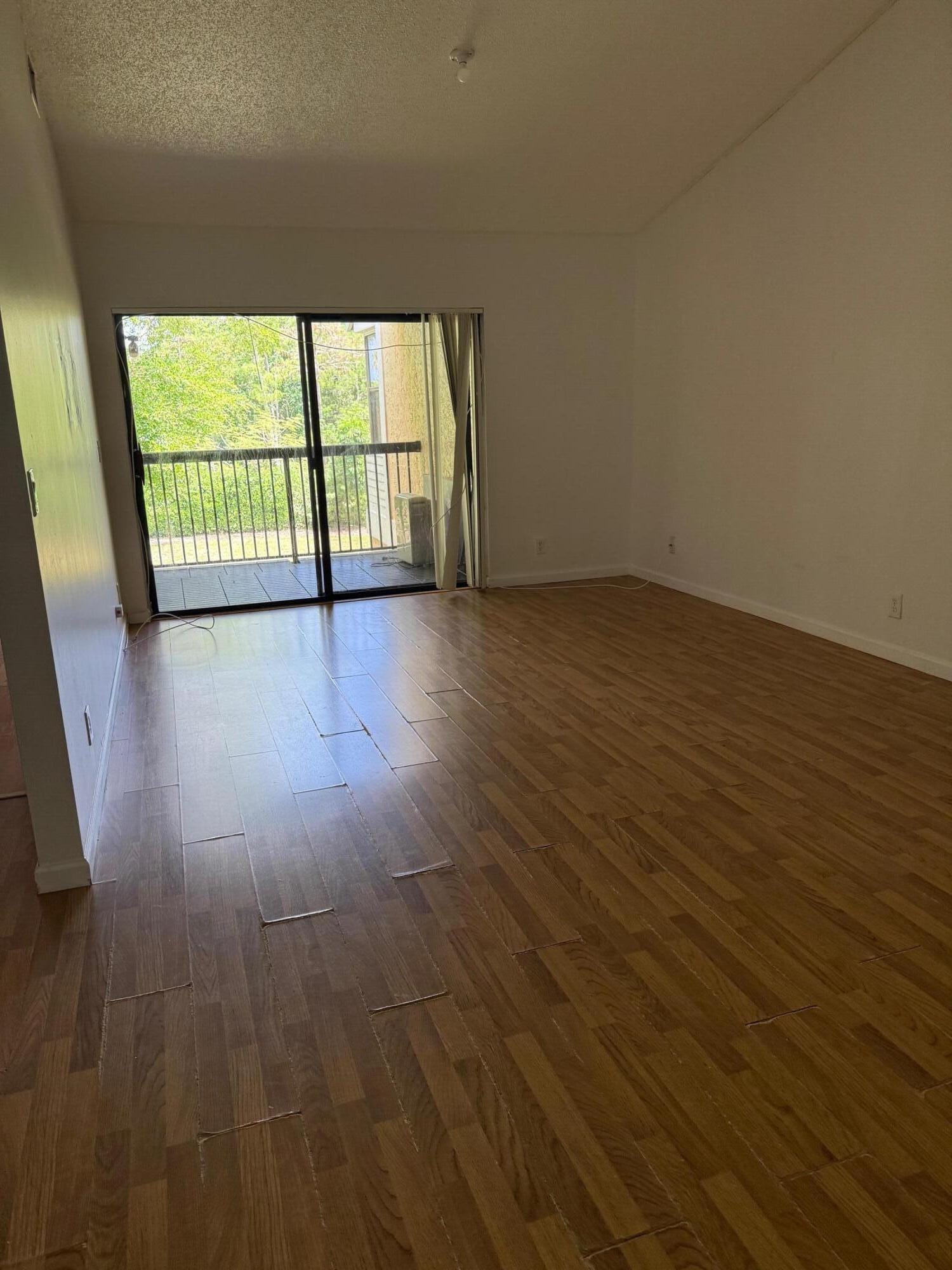 5721 Riverside Drive 301b5 — photo 4