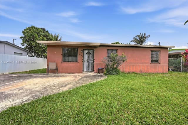 10781 SW 221st Street, sold in Lincoln Ests, Miami, FL