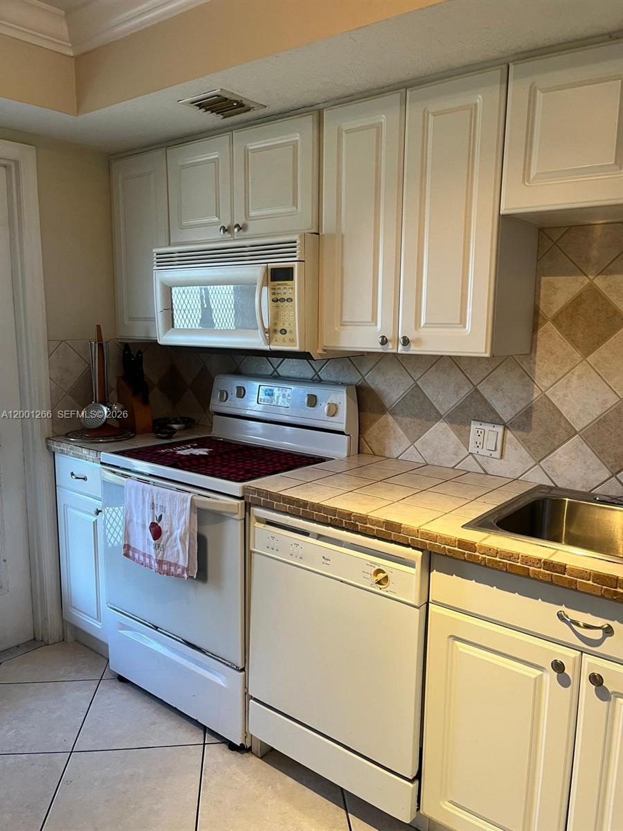 3200 N Palm Aire Drive 407, Pompano Beach, FL 33069, Pompano Beach