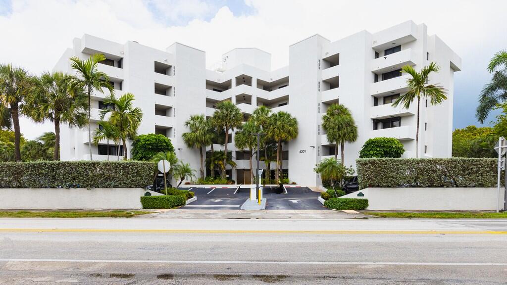 4201 N Ocean Drive 402, Hollywood, FL 33019, Hollywood