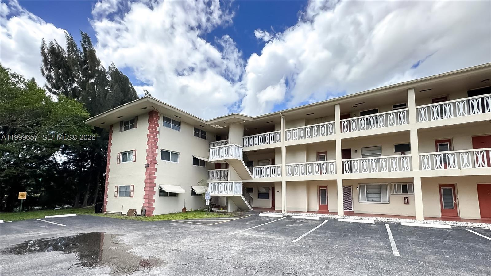 4770 NW 10th Court 106, Plantation, FL 33313, Plantation