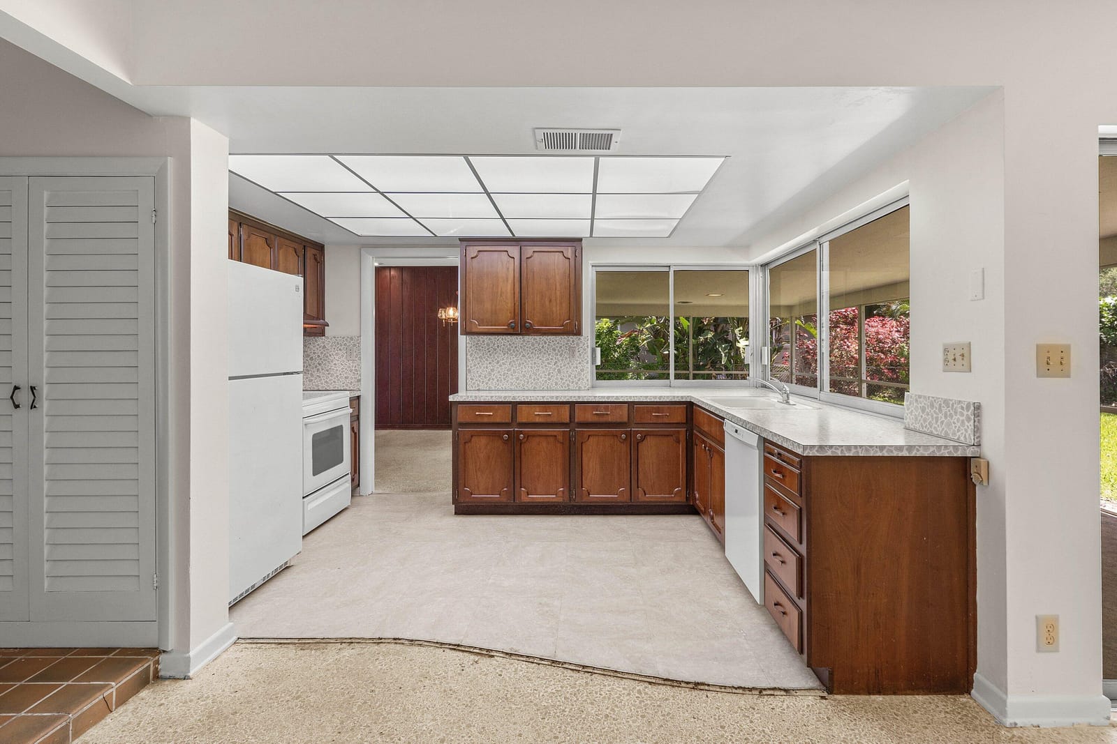 1000 NW 7th Street, Boca Raton, FL 33486 photo 8