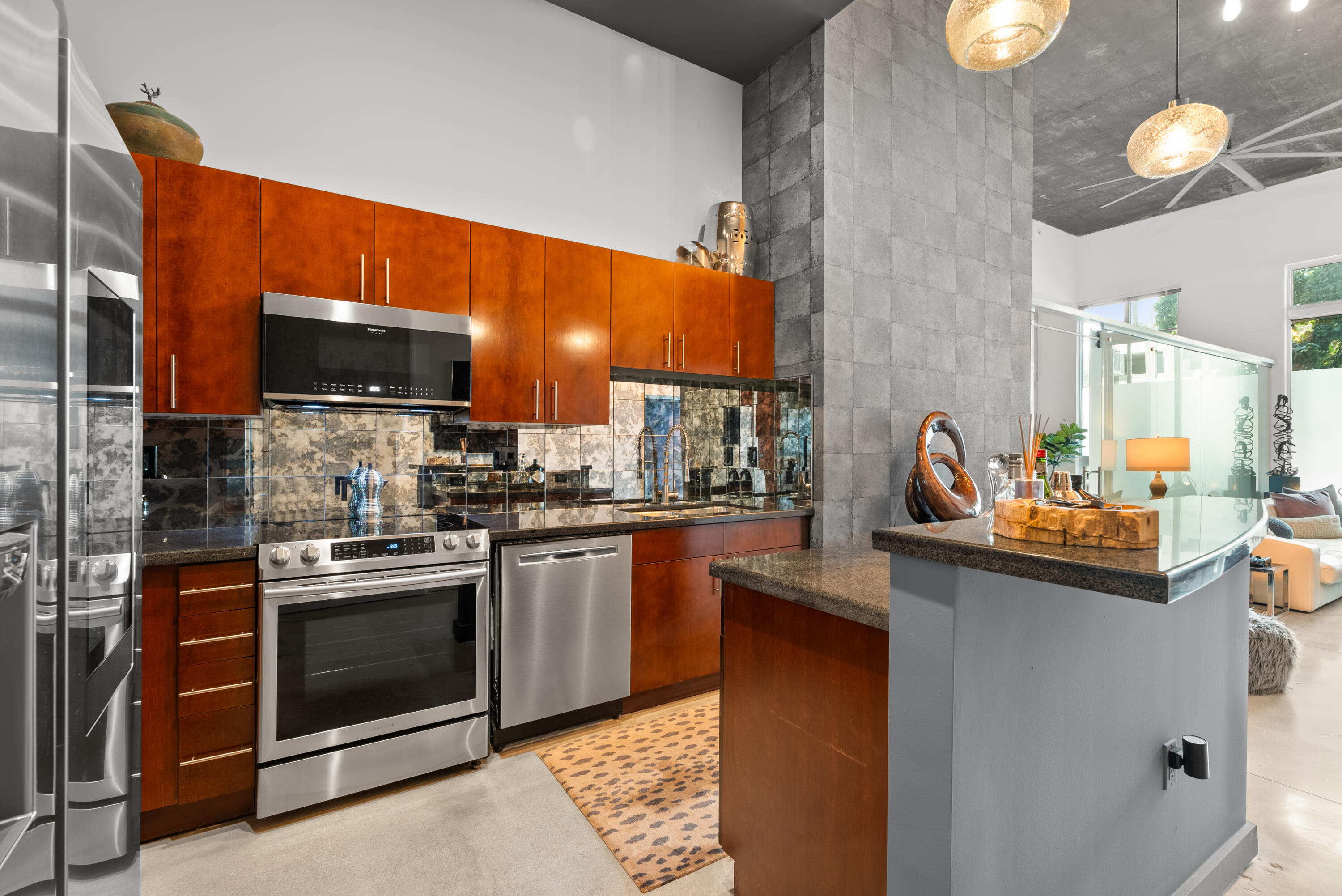300 S Australian Avenue 103, West Palm Beach, FL 33401, West Palm Beach