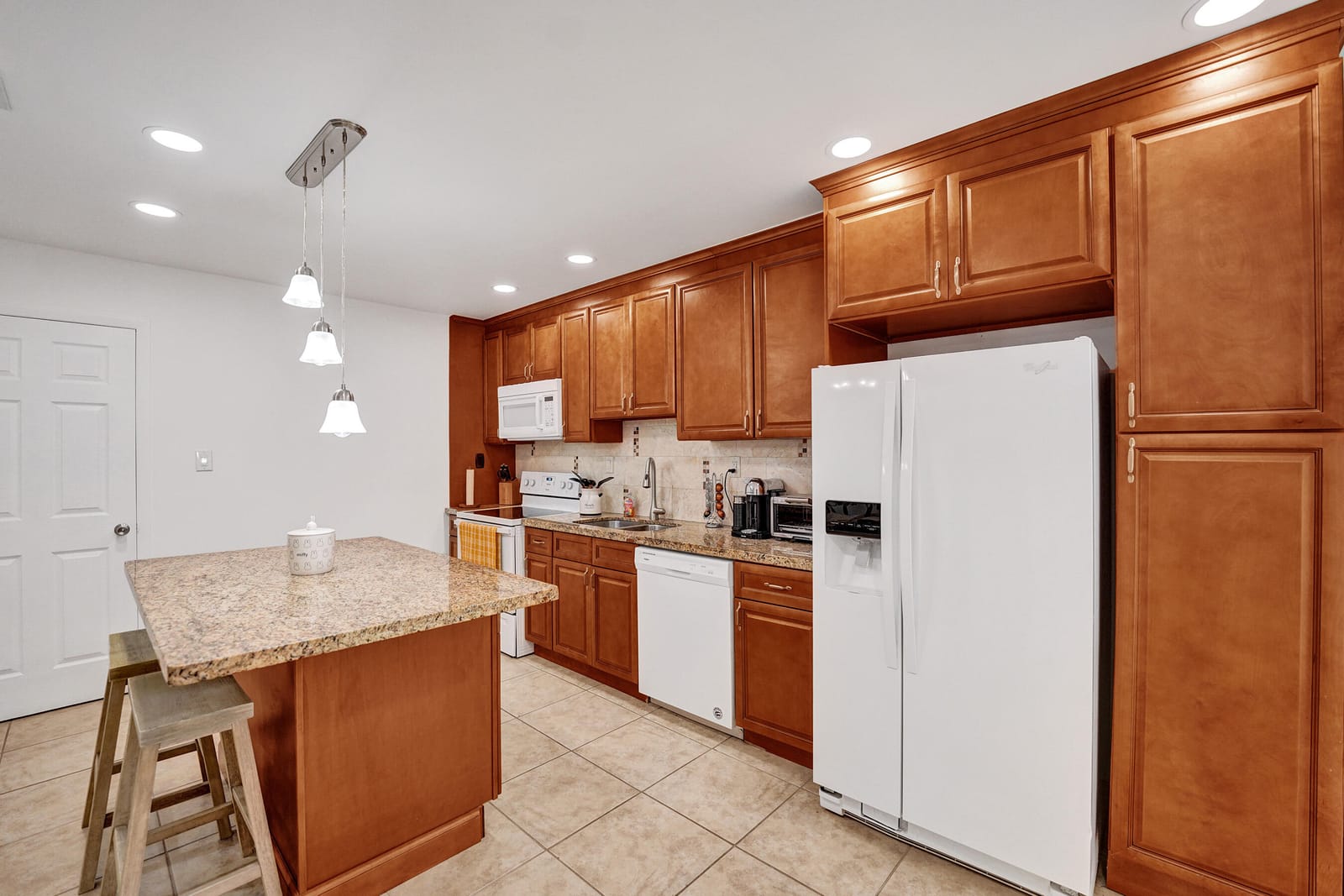 9707 N New River Canal Road 221, Plantation, FL 33324 photo 25