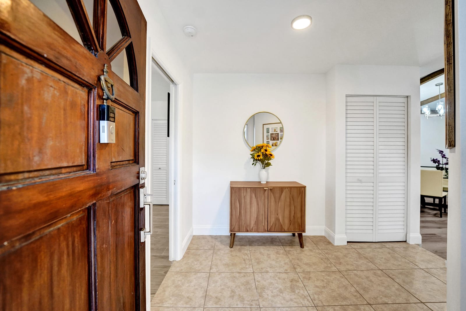 9707 N New River Canal Road 221 — photo 4