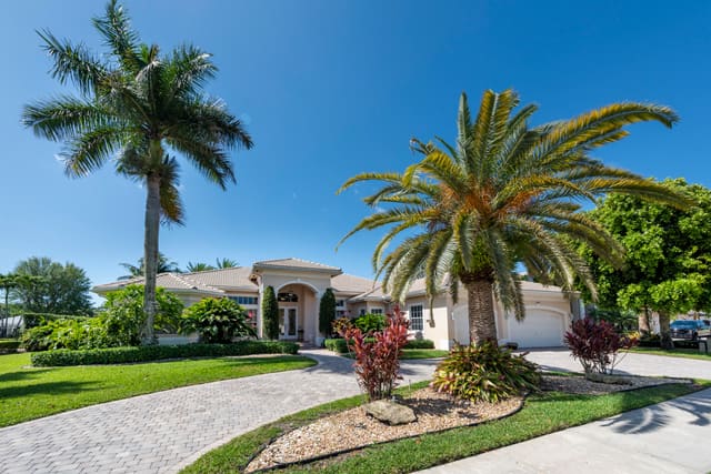 15234 SW 40th Street, Davie, FL 33331
