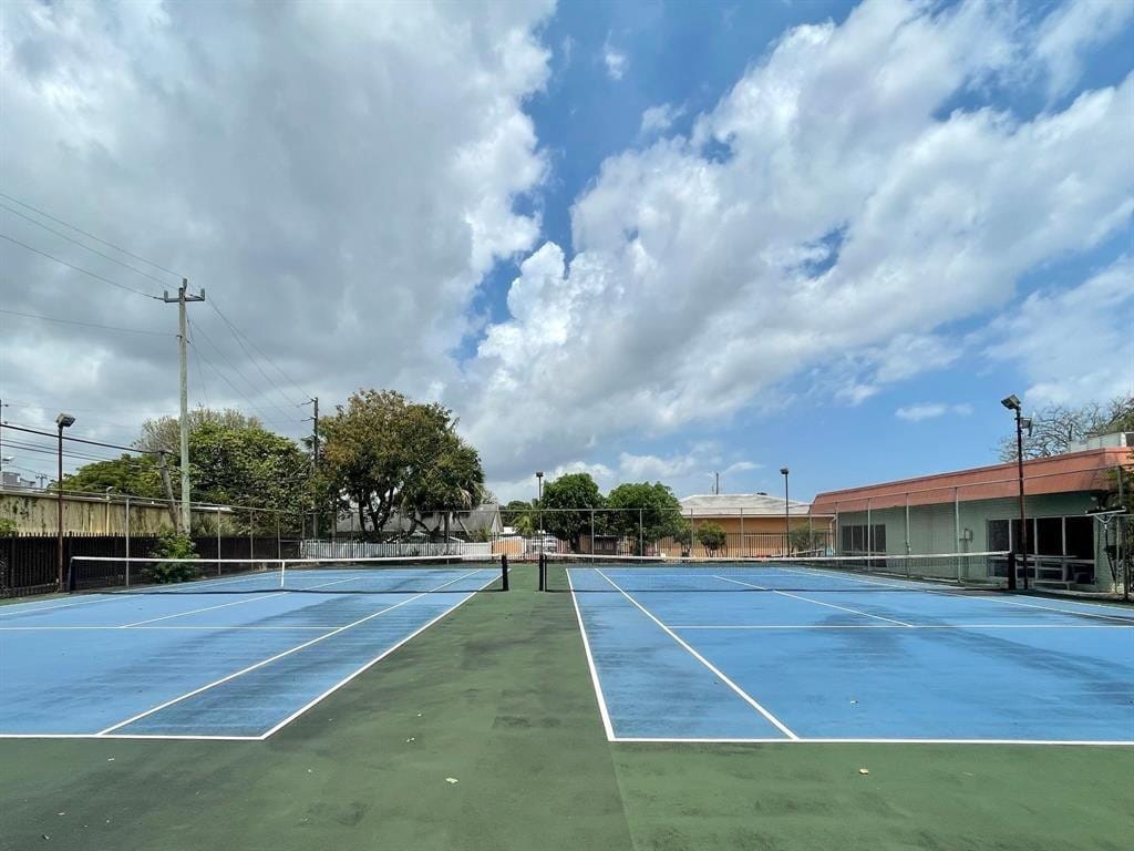 809 W Oakland Park Boulevard J12, Oakland Park, FL 33311 photo 15
