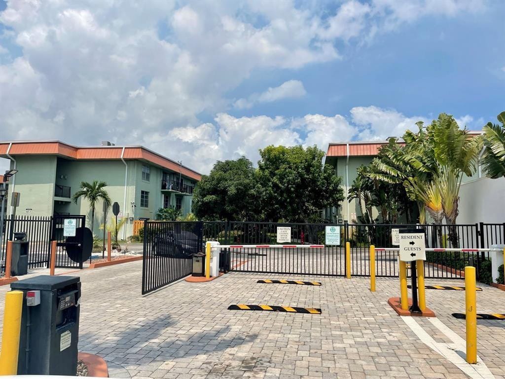 809 W Oakland Park Boulevard J12, Oakland Park, FL 33311 photo 18
