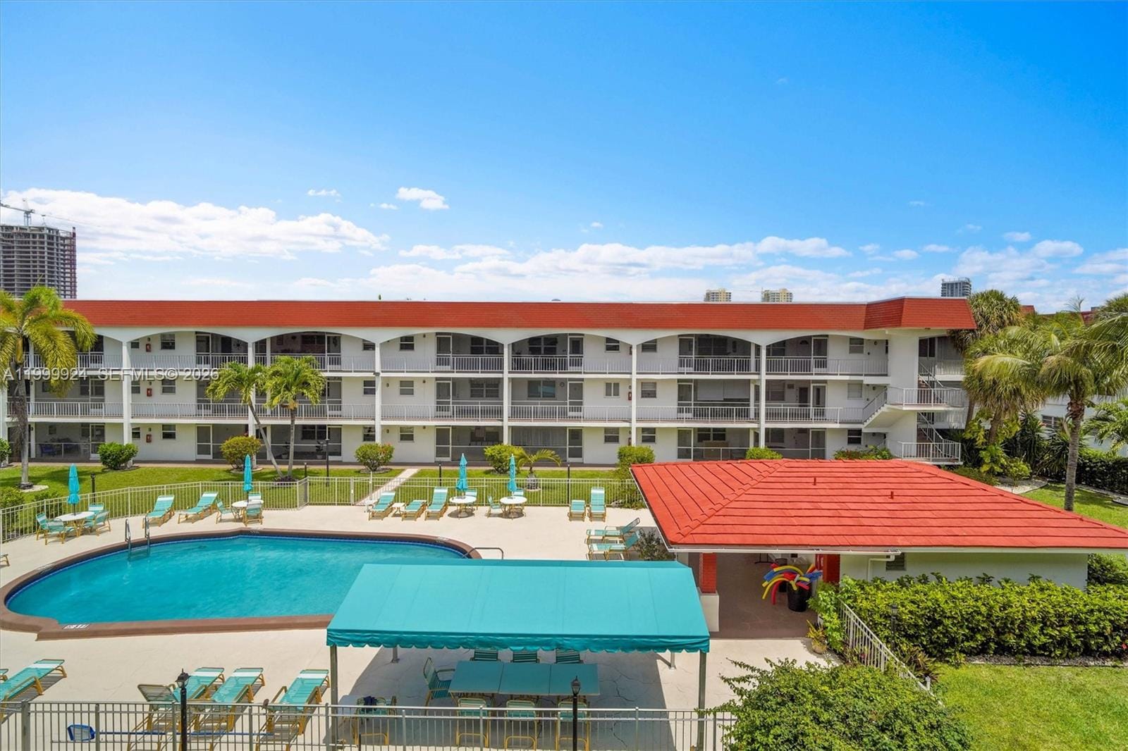 580 Egret Drive 303, Hallandale Beach, FL 33009 photo 21