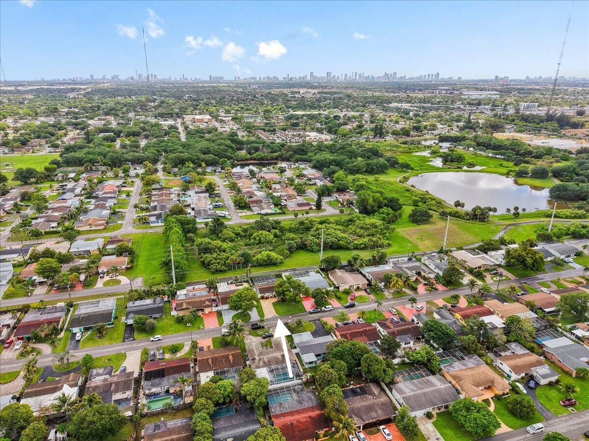 3509 Garden Lane, Miramar, FL 33023 photo 19