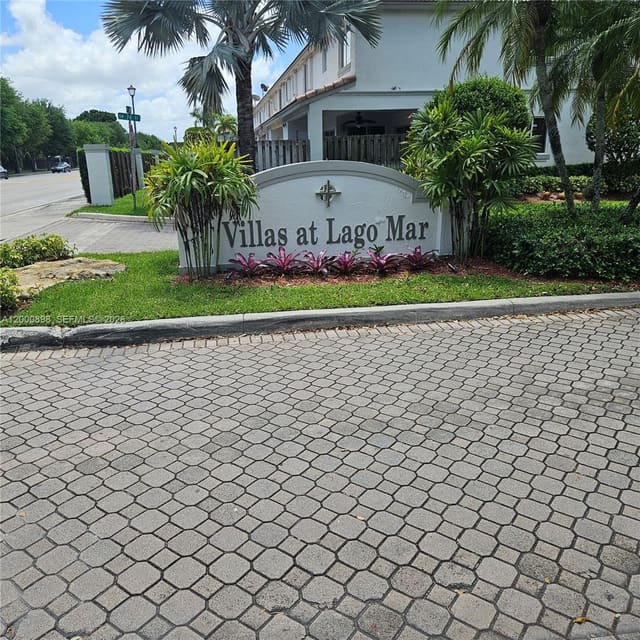 7378 SW 162nd Place, sold in Heftlers Lago Mar West, Miami, FL