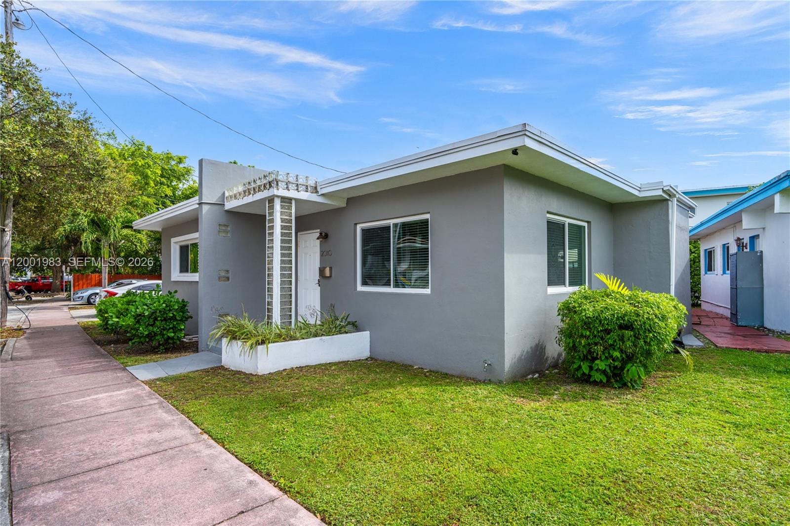 2010 Calais Drive, Miami Beach, FL 33141 photo 16