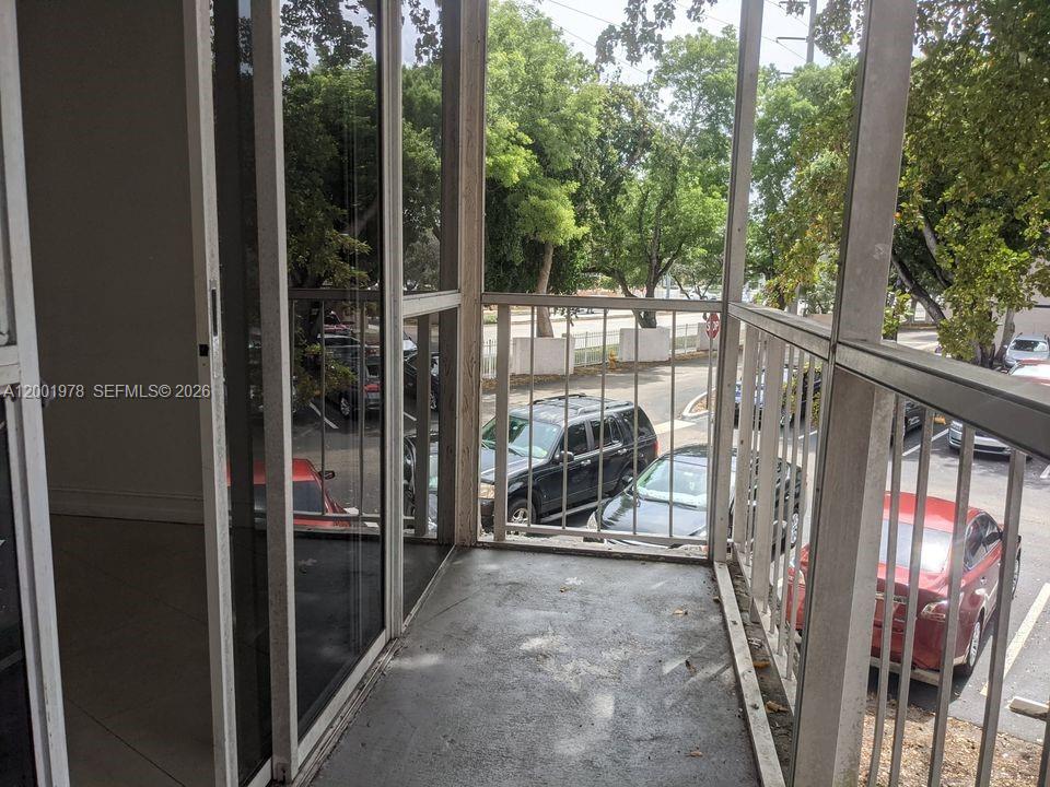 7125 NW 186th Street B209, Hialeah, FL 33015, Hialeah