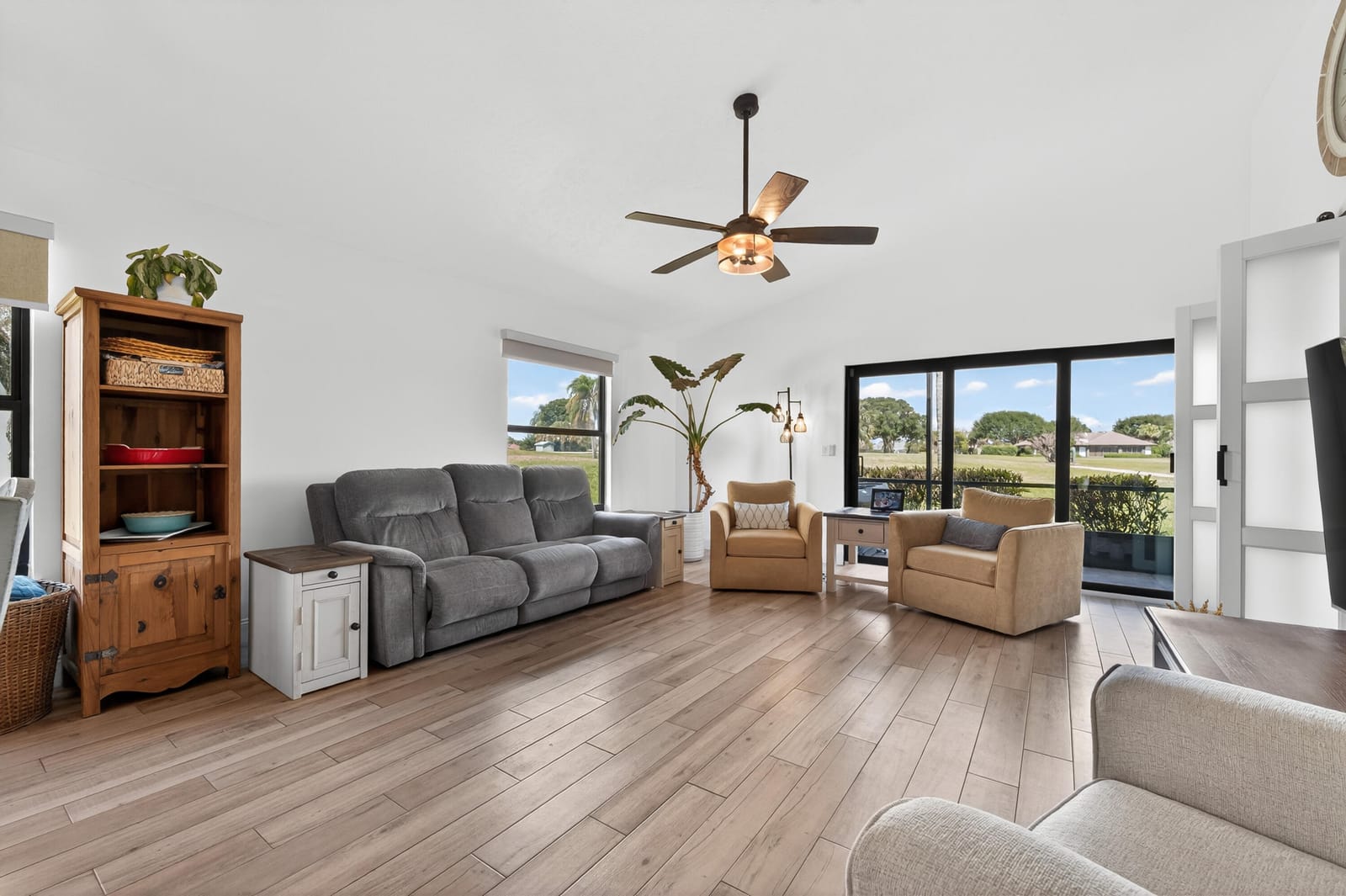 6757 SE Yorktown Drive, Hobe Sound, FL 33455 photo 4