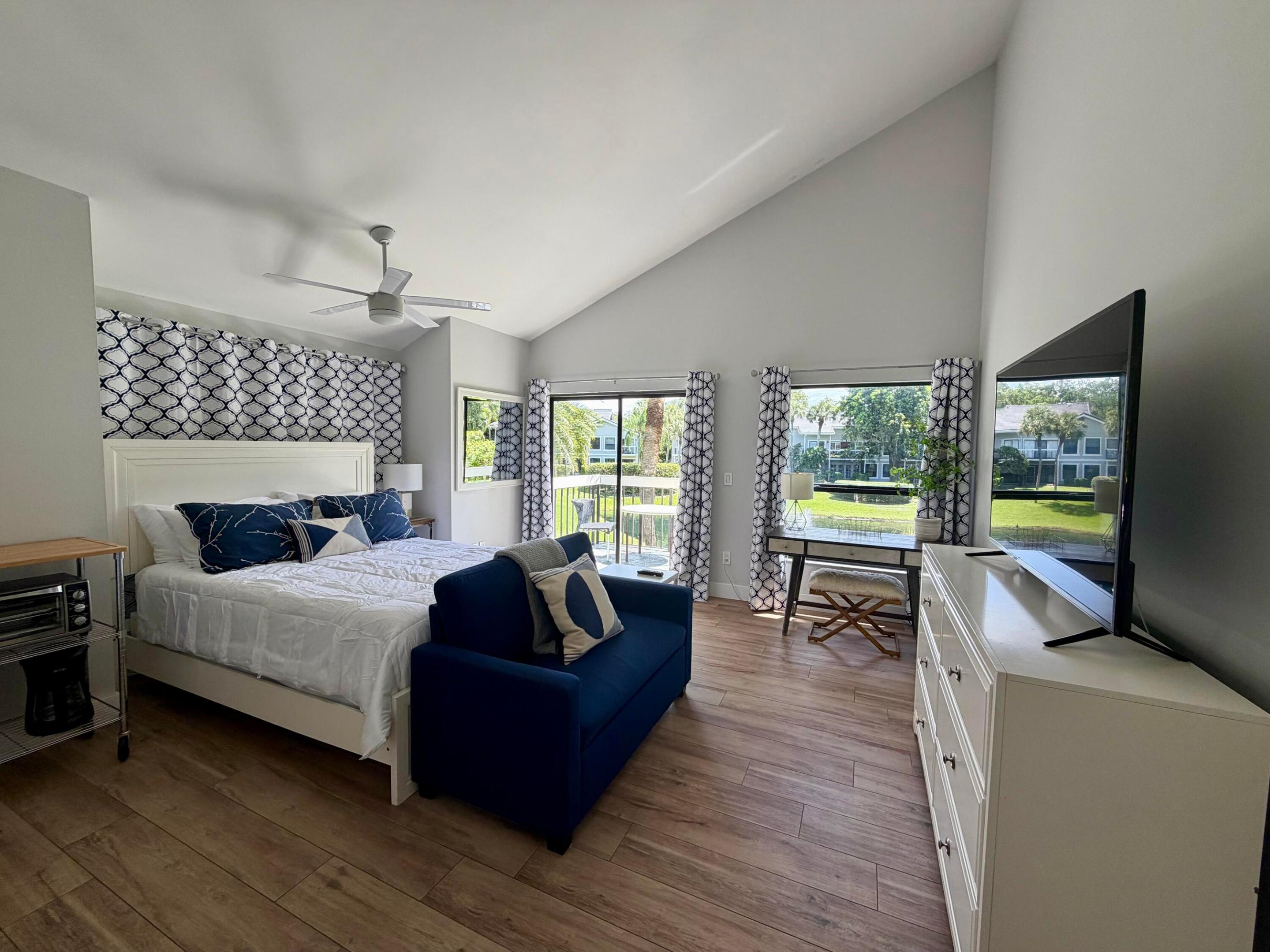 11863 Wimbledon Circle 536, Wellington, FL 33414, Wellington