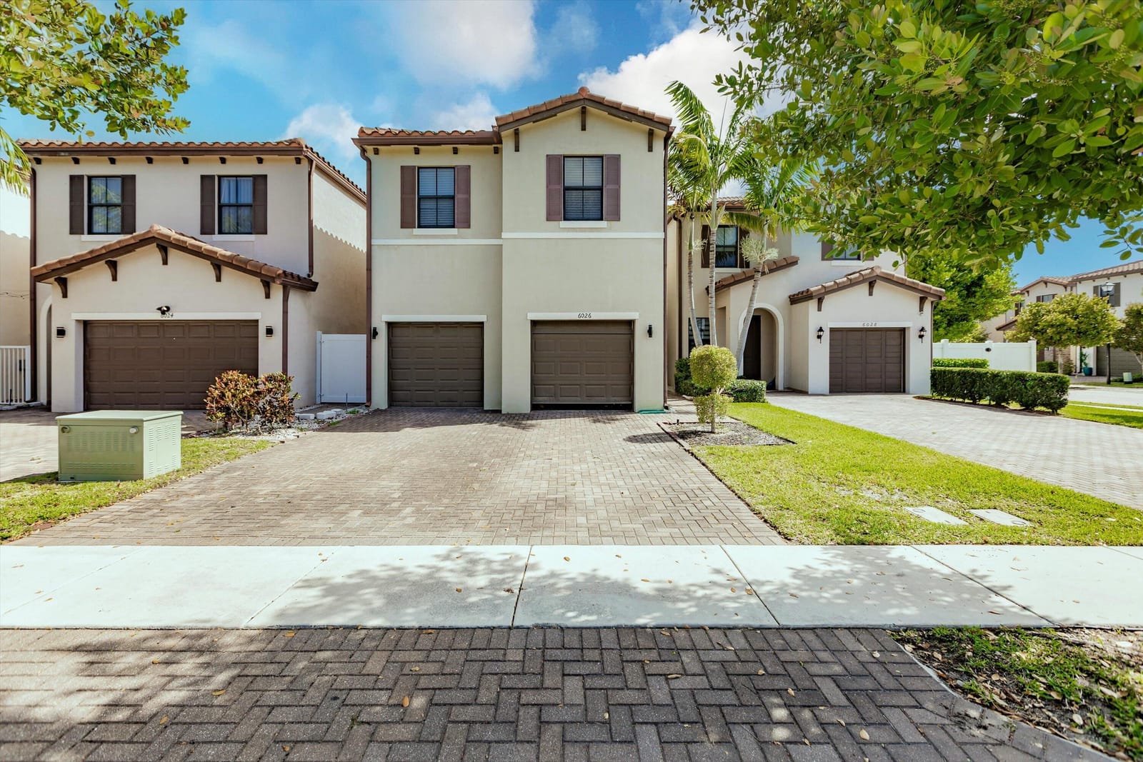 6026 Pine Tree Way 6026, Riviera Beach, FL 33410 photo 2