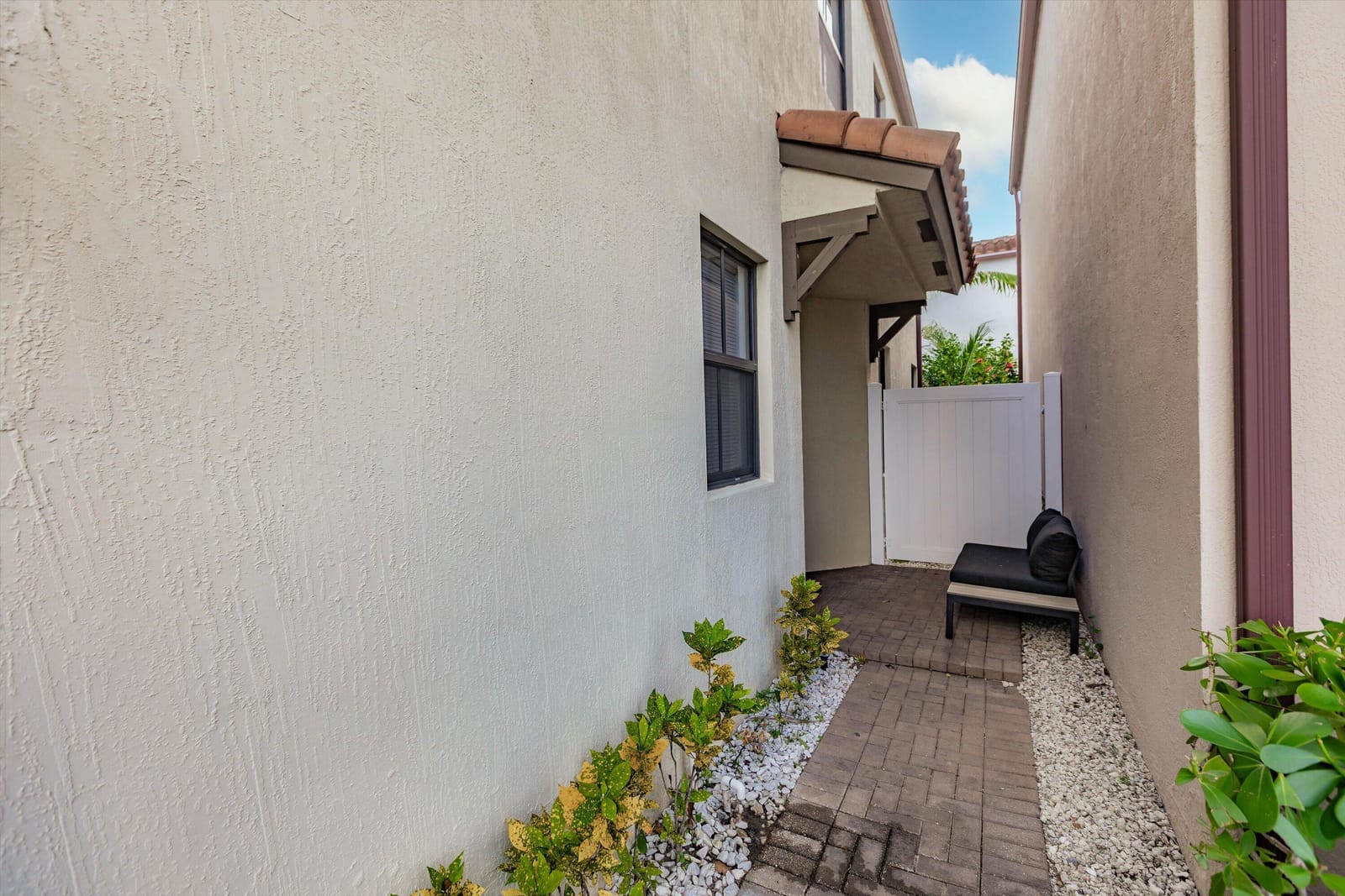 6026 Pine Tree Way 6026, Riviera Beach, FL 33410 photo 5