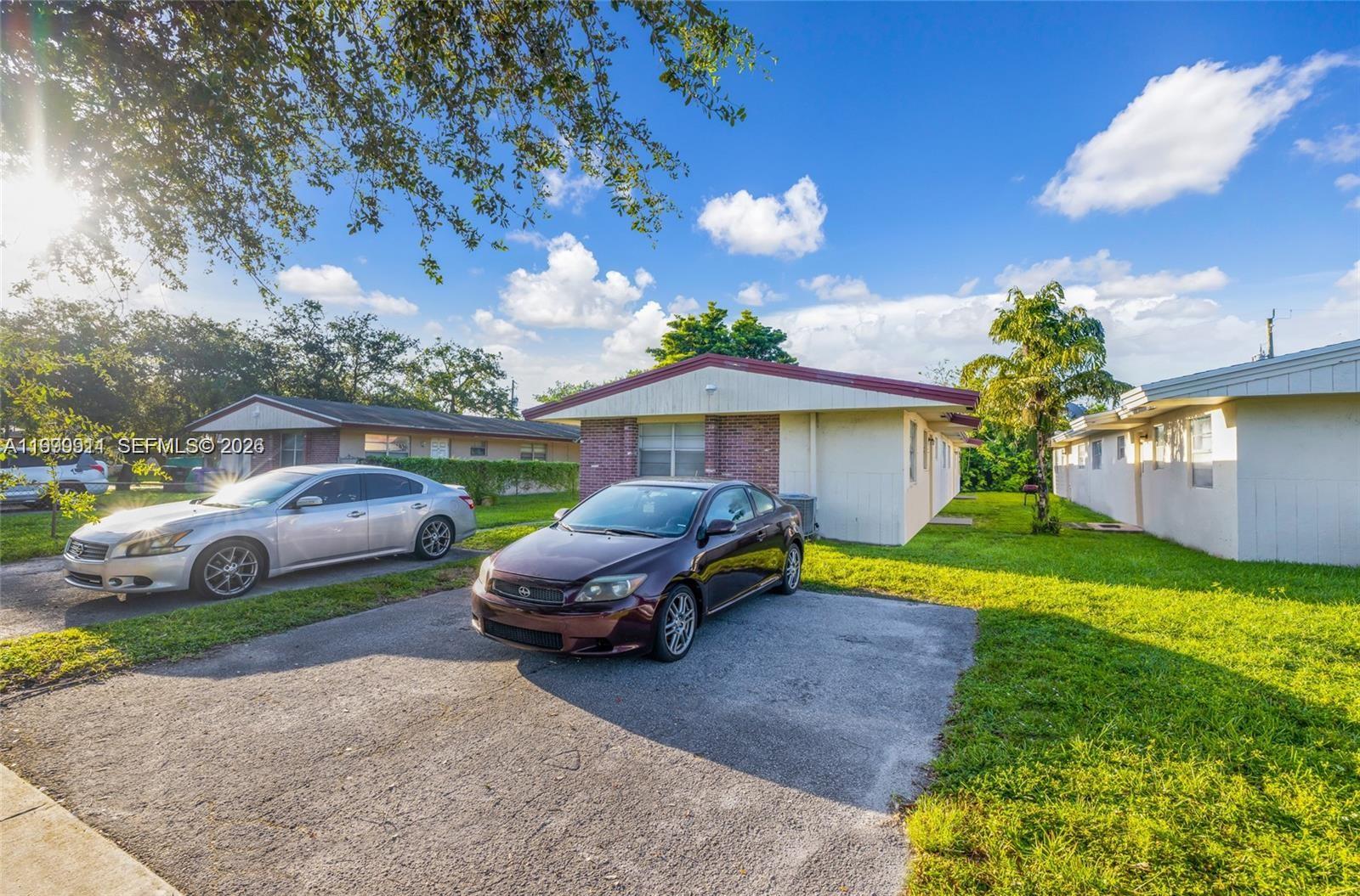 5706 Lincoln Street, Hollywood, FL 33021, Hollywood