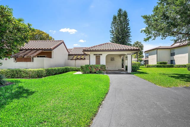 21875 Arriba Real 18b, Boca Raton, FL 33433