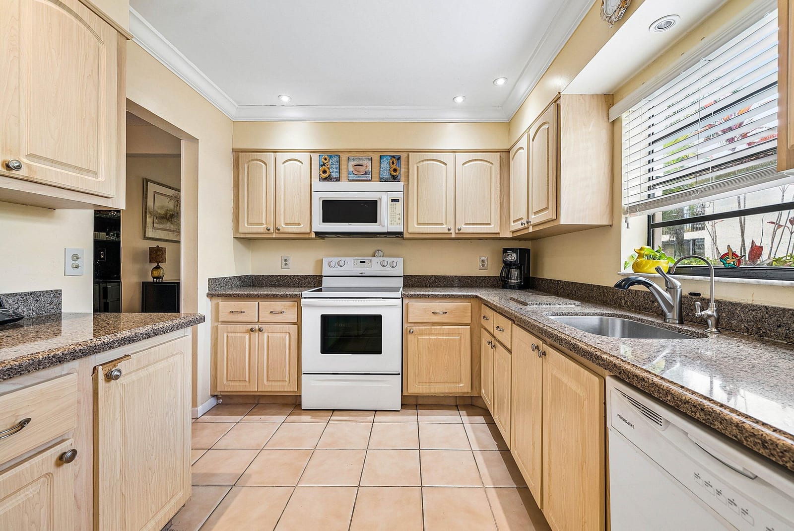 21875 Arriba Real 18b, Boca Raton, FL 33433 photo 12