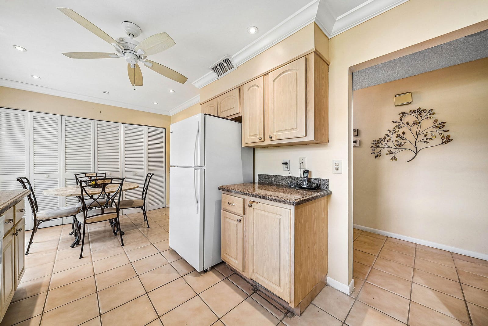21875 Arriba Real 18b, Boca Raton, FL 33433 photo 14