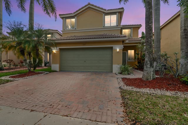 627 Conservation Drive, sold in Sector 2-Parcels 12 13 14, Weston, FL