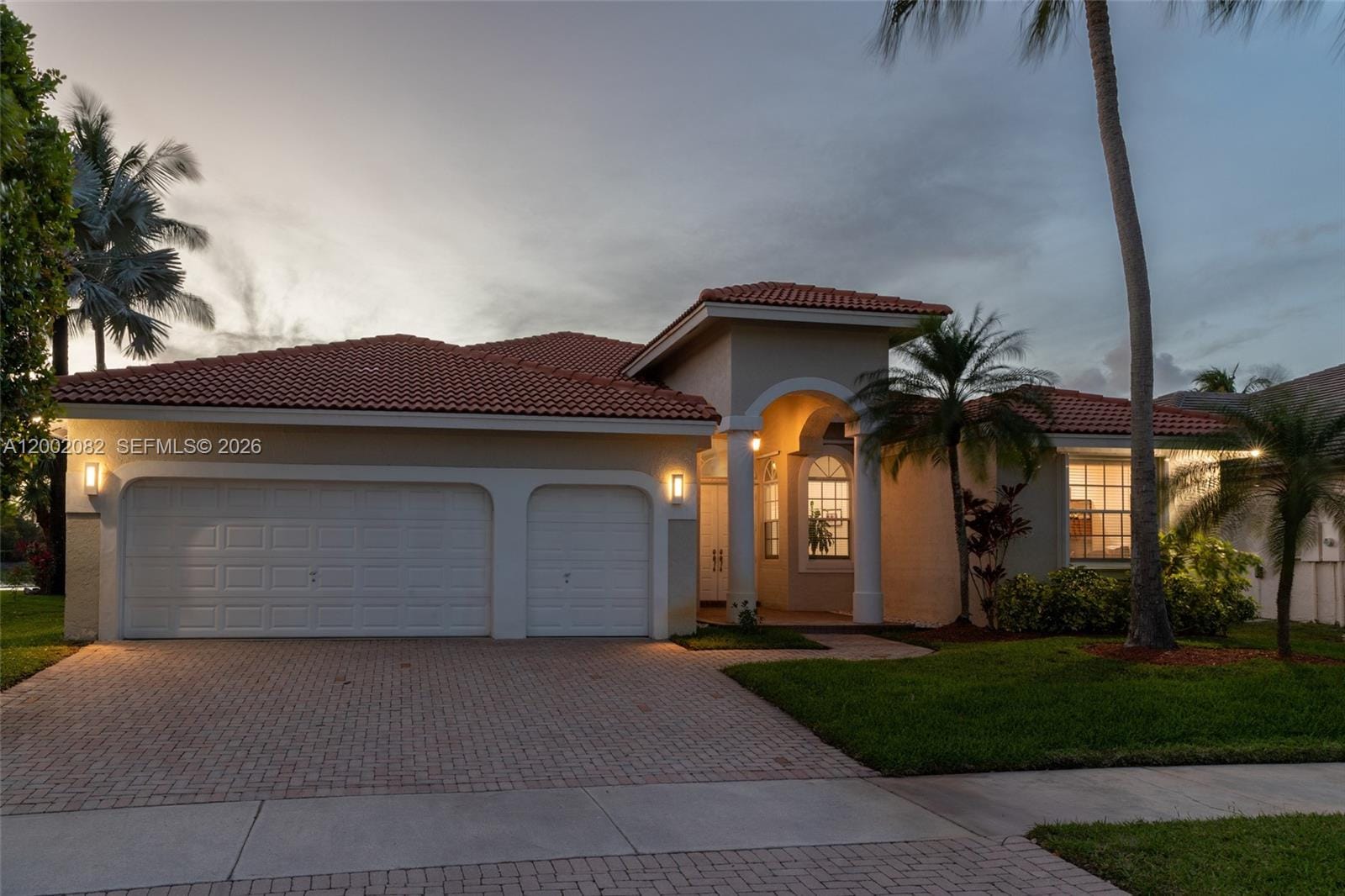 2557 Jardin Terrace — photo 3