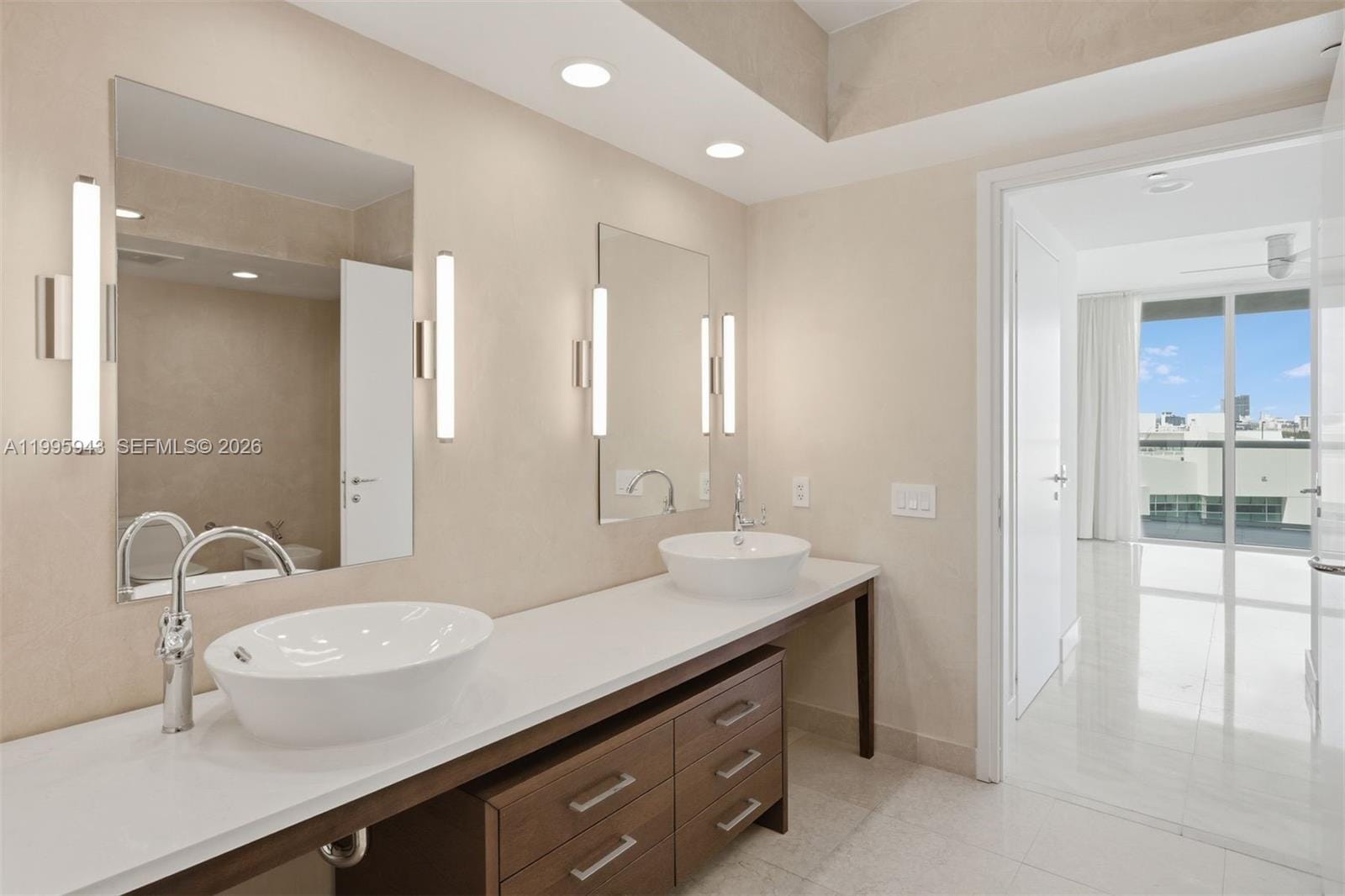 450 Alton Road 910 — photo 9