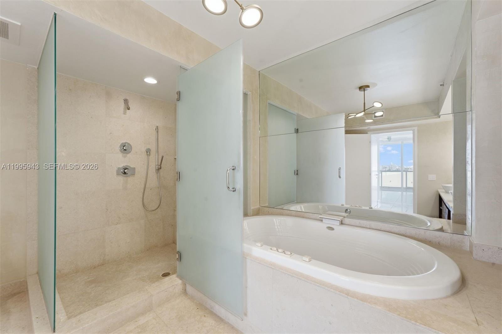 450 Alton Road 910, Miami Beach, FL 33139 photo 14