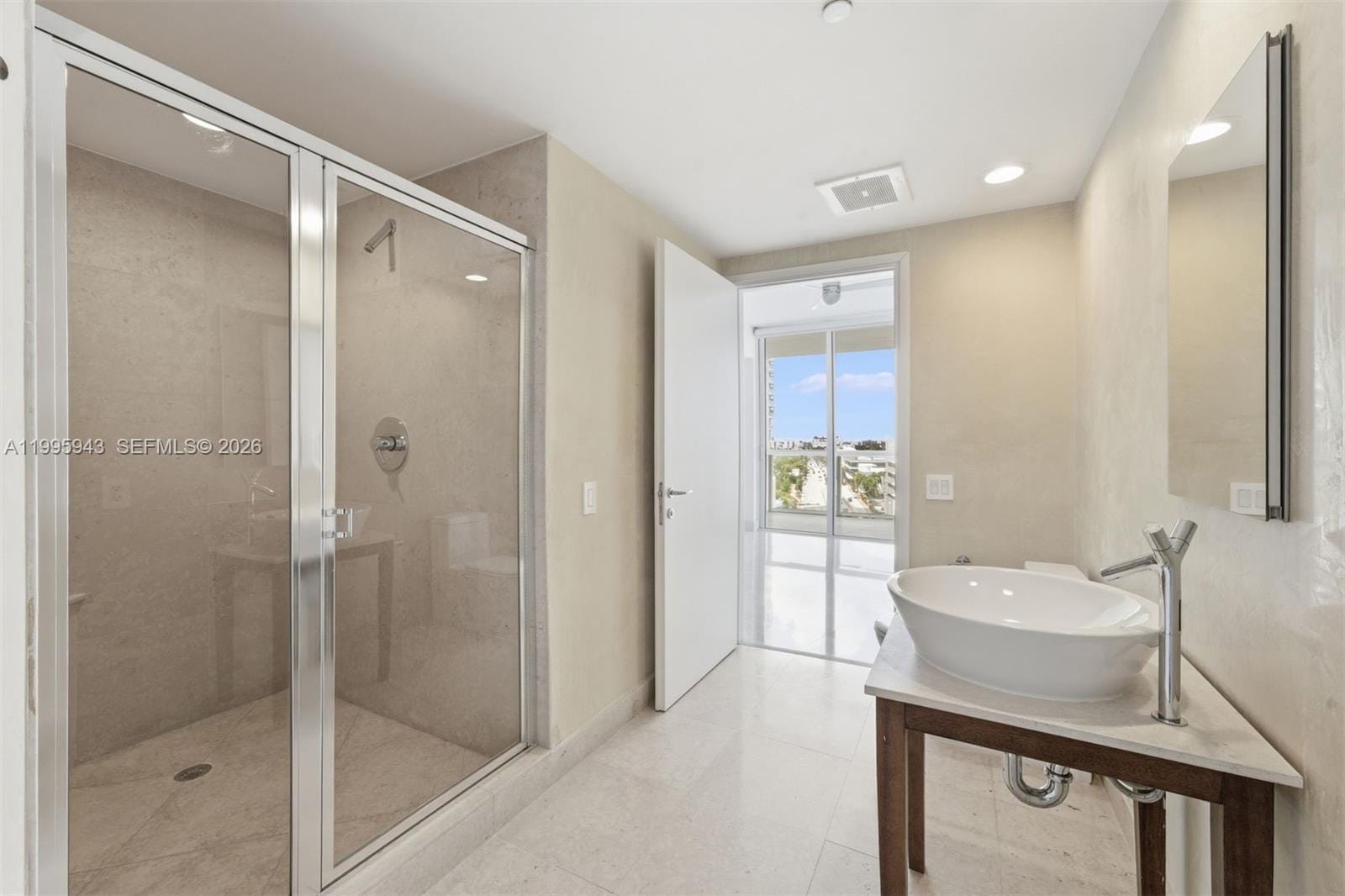 450 Alton Road 910, Miami Beach, FL 33139 photo 16