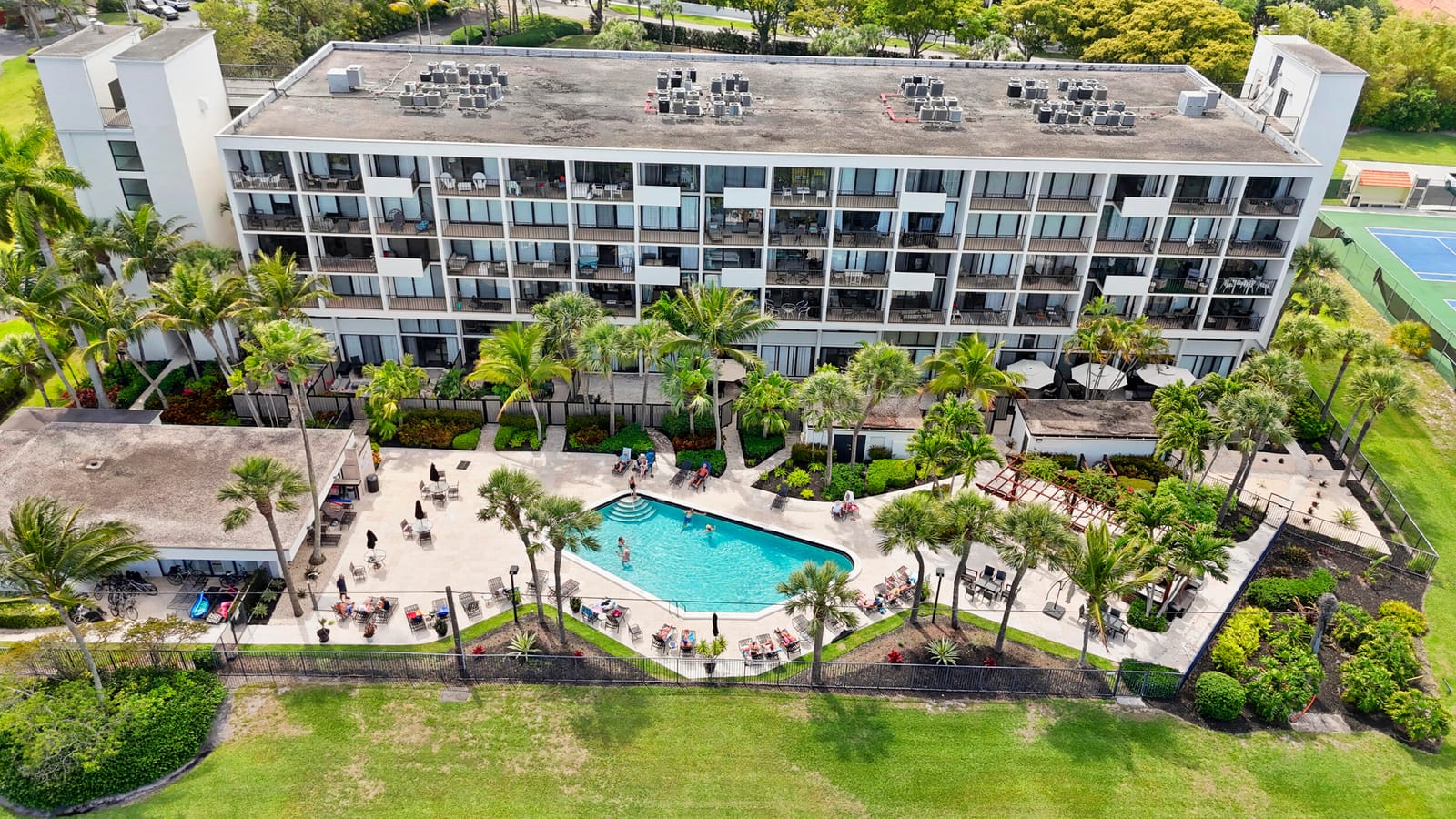 1830 Embassy Drive 122, West Palm Beach, FL 33401