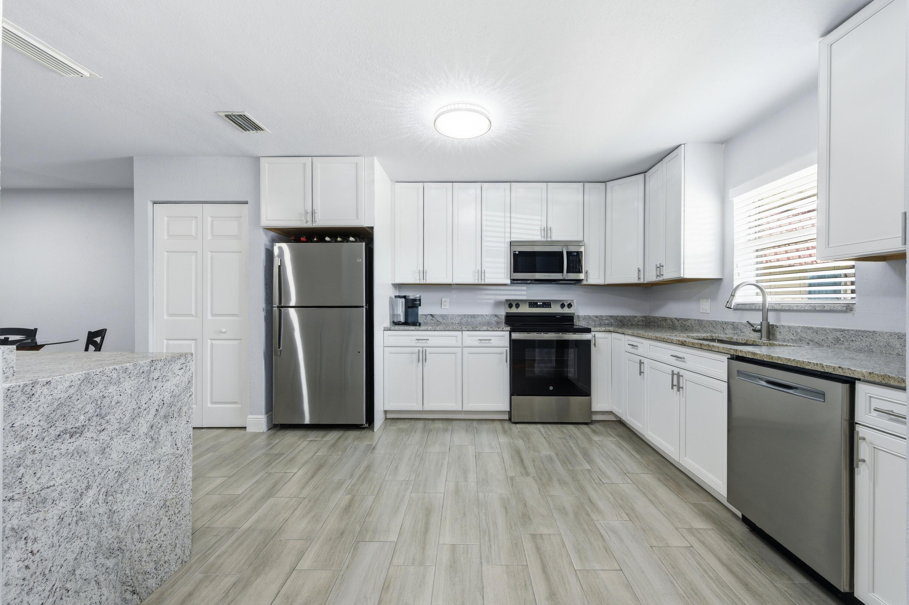 586 Laconia Circle, Lake Worth, FL 33467, Lake Worth